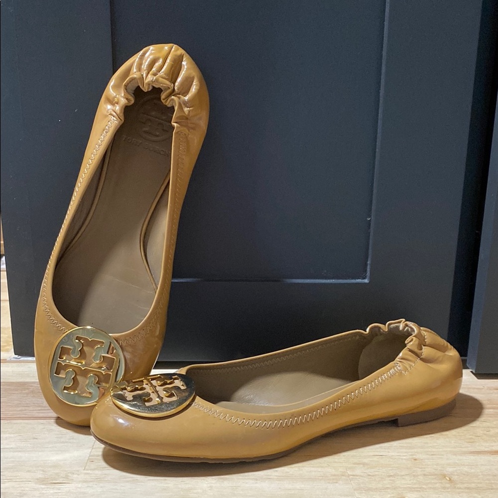 Tory Burch Tan Ballet Flats with Gold Logo